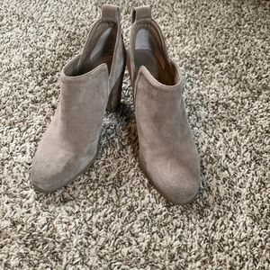 Vince Camuto taupe booties